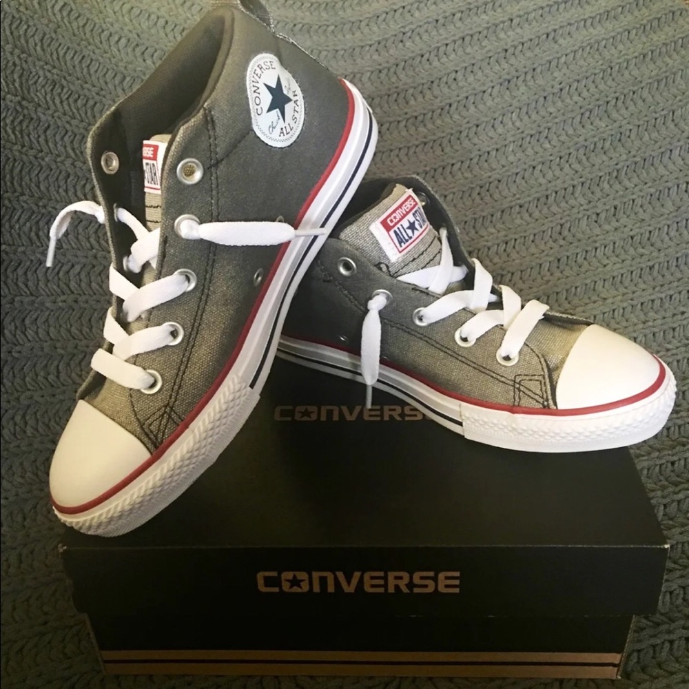 CONVERSE STREET MID• YOUTH 3.5 Boy or Girl